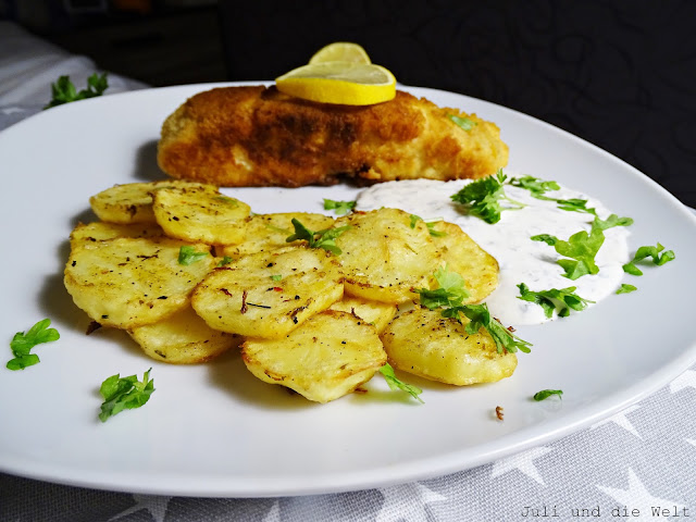 Panierter Lachs mit Ofenkartoffeln