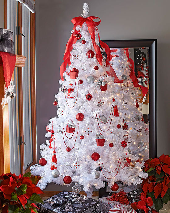 Decorate Your Christmas Tree With These 20 Decoration Ideas - Vestellite
