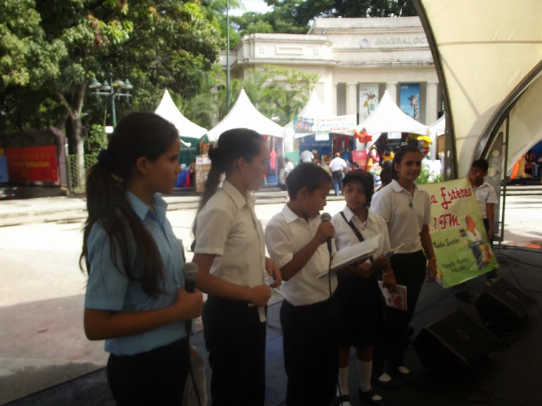 PROGRAMA RADIAL SEMILLEROS DE LA PATRIA PRESENTADO POR ESTUDIANTES DE LA ESC HORTENSIA DE GARMENDIA