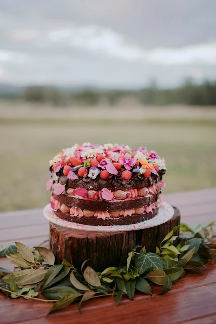 REAL WEDDING COUNTRY STYLED HEART AND COLOUR PHOTOGRAPHY