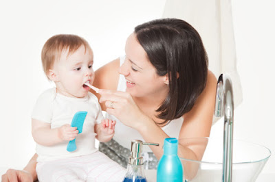 Răng sữa của trẻ bị sâu nên làm gì?