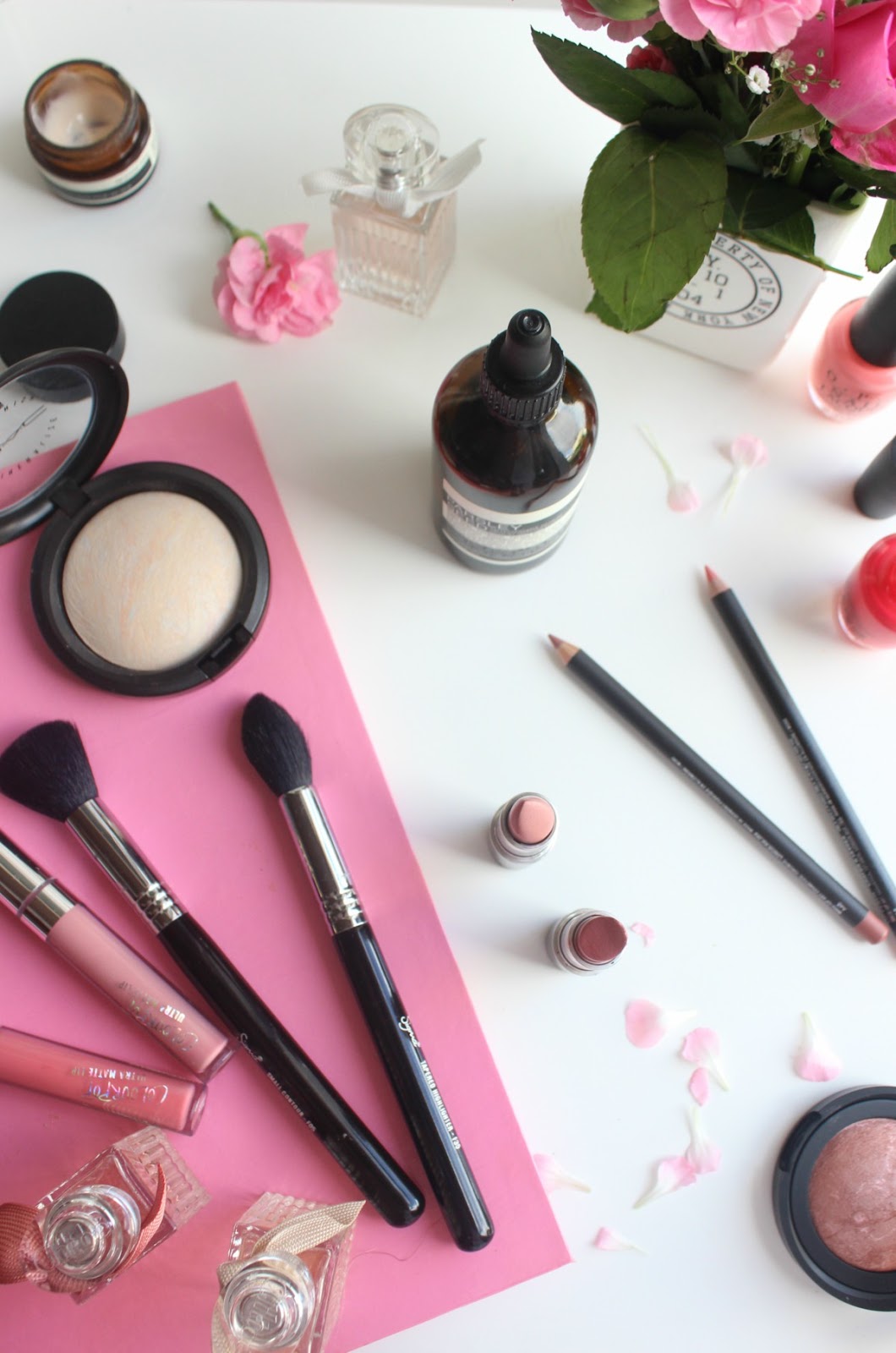 How to Spring Clean Your Make-Up Stash | The Sunday Girl