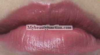 Chanel Rouge Allure Velvet lipstick 34 La Raffinee review