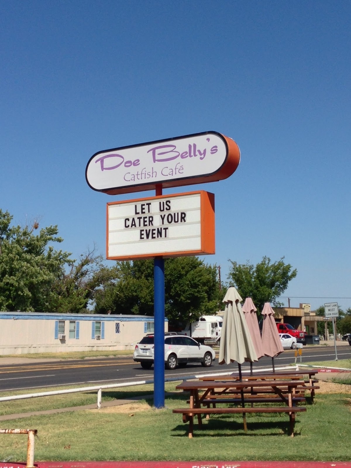 The UnFine Diner Doe Belly's Perfect Catfish in Forney, Texas!