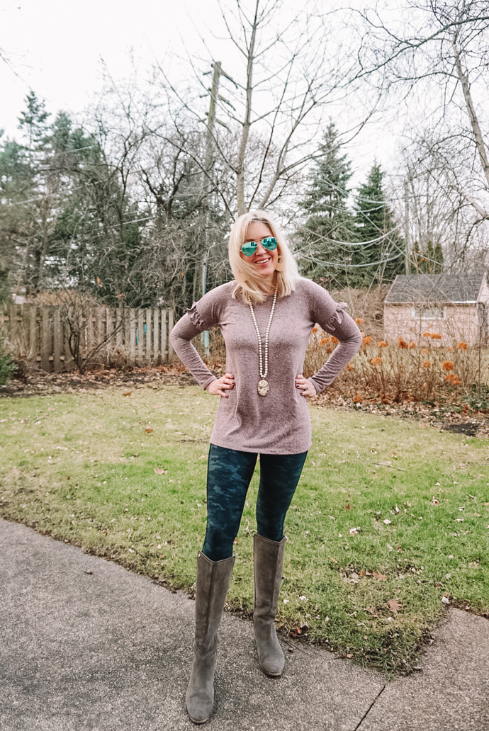 5 Ways to Wear Camo Leggings  Outfit Ideas - Doused in Pink