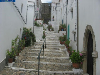 Travessa do Morais de Castelo de Vide, Portugal (Crossing)