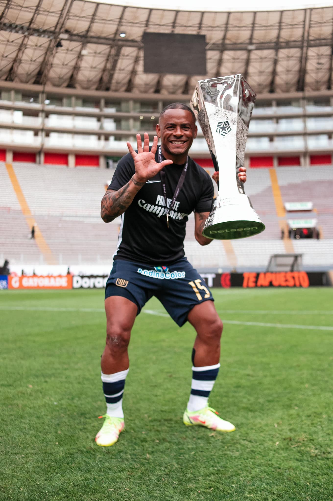 Wilmer Aguirre, el incondicional que ya se volvió ídolo de Alianza Lima