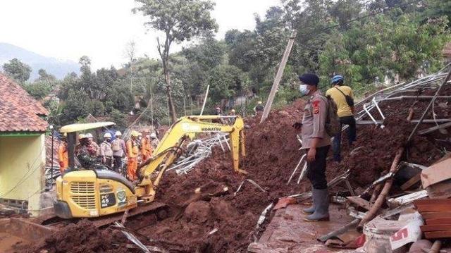 "Saya Ingin Ajal di Masjid, Biar Mudah Ditemukan," Kata Kapolres Saat Menyelamatkan Diri