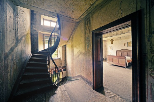 ©Daniel Schmitt. Abandoned Buildings