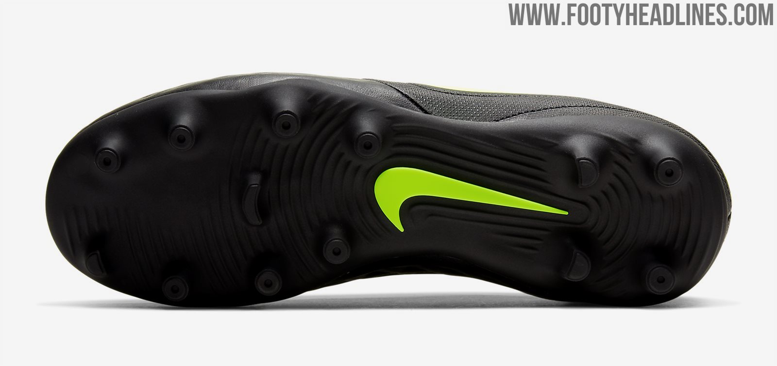 all black tiempo boots