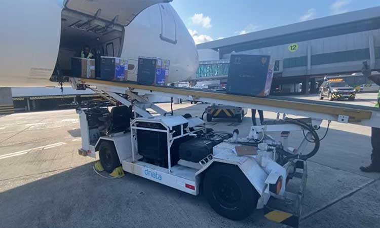 Bahia recebe novo lote de vacinas com mais de 64 mil doses da Pfizer