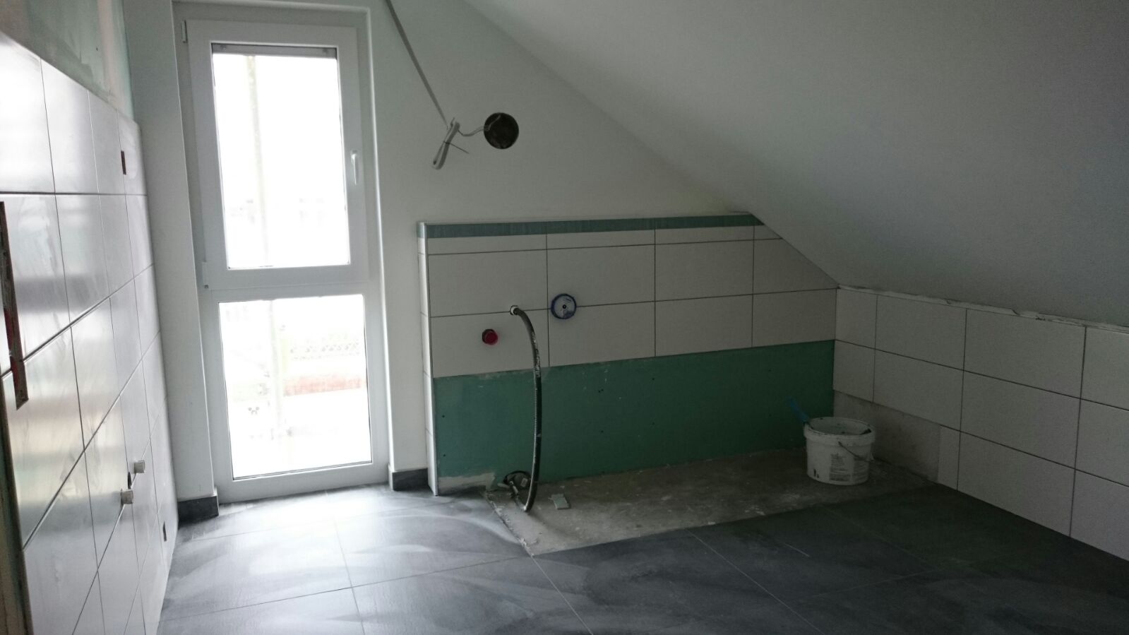 Abenteuer Eigenheim Tag 214 Fliesen Elektro Und Bodenbelage Iii