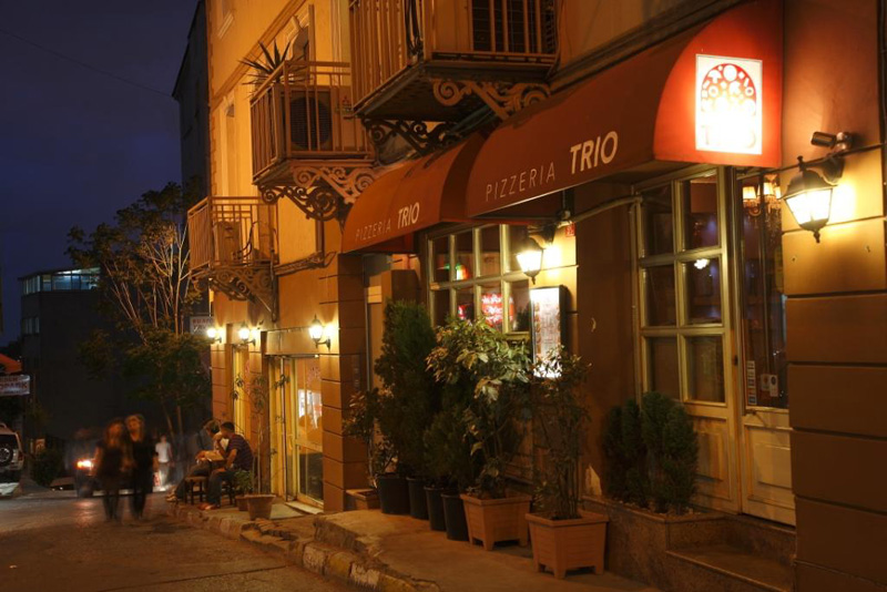 The Plum Blog Pure Living and Urban Modesty İtalyan Mutfağı Pizzeria