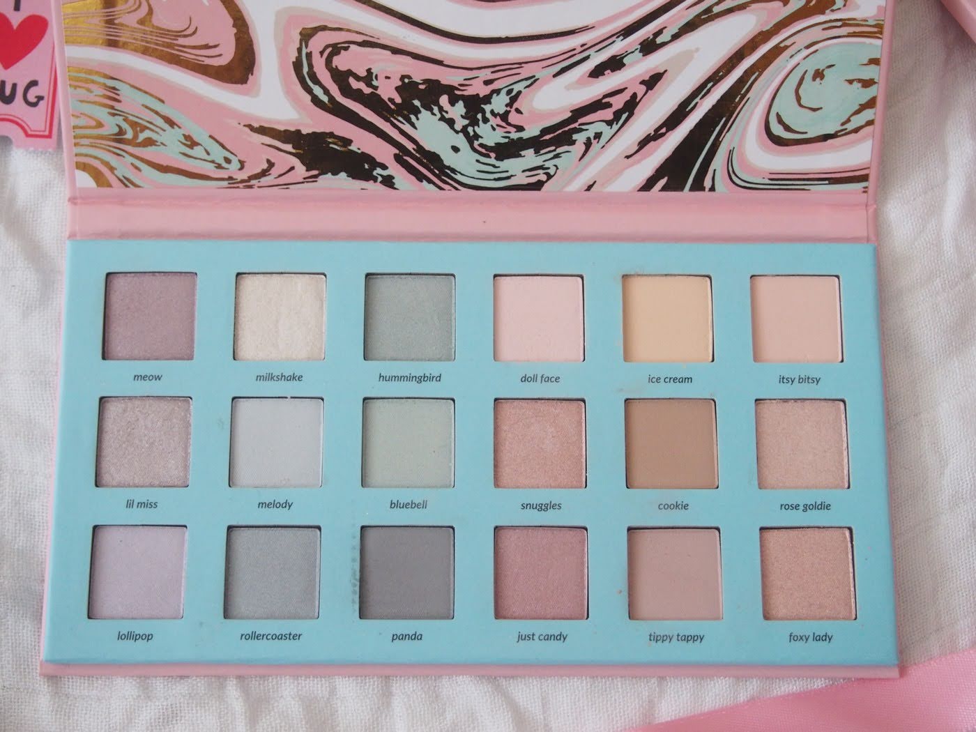 House of Skodulka Rival Loves Me Propadák roku paletky Out of Space