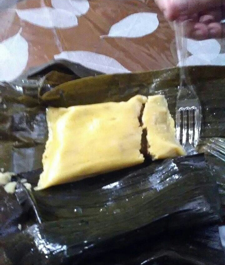 HALLACA EN HOJAS DE PLÁTANO. Familia de Johan Romero 3º CH