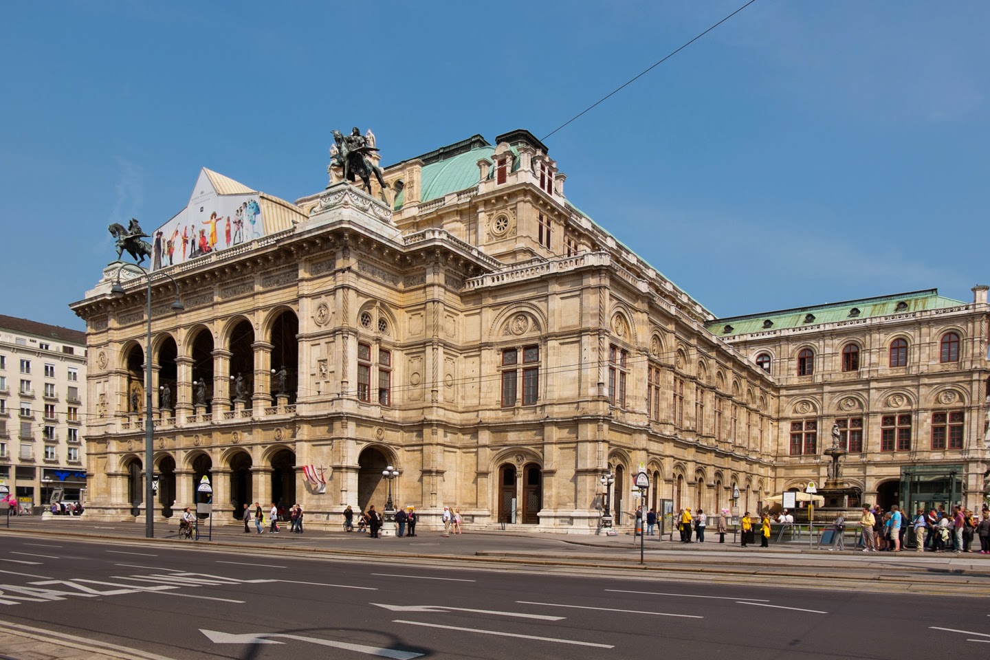 Hello Talalay: Visiting The Vienna State Opera (Staatsoper)