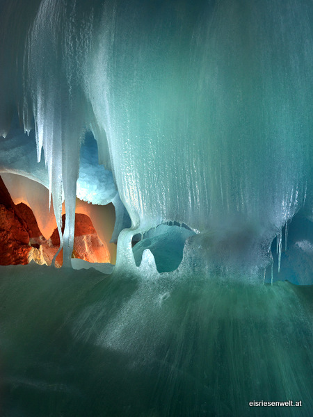 Formaciones de Hielo en Eisriesenwelt (Werfen, Austria)