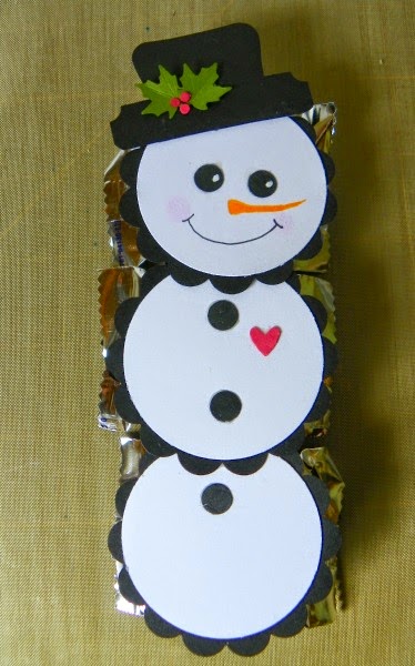 Gigi's Crafts: Peppermint Patties make a Snowman