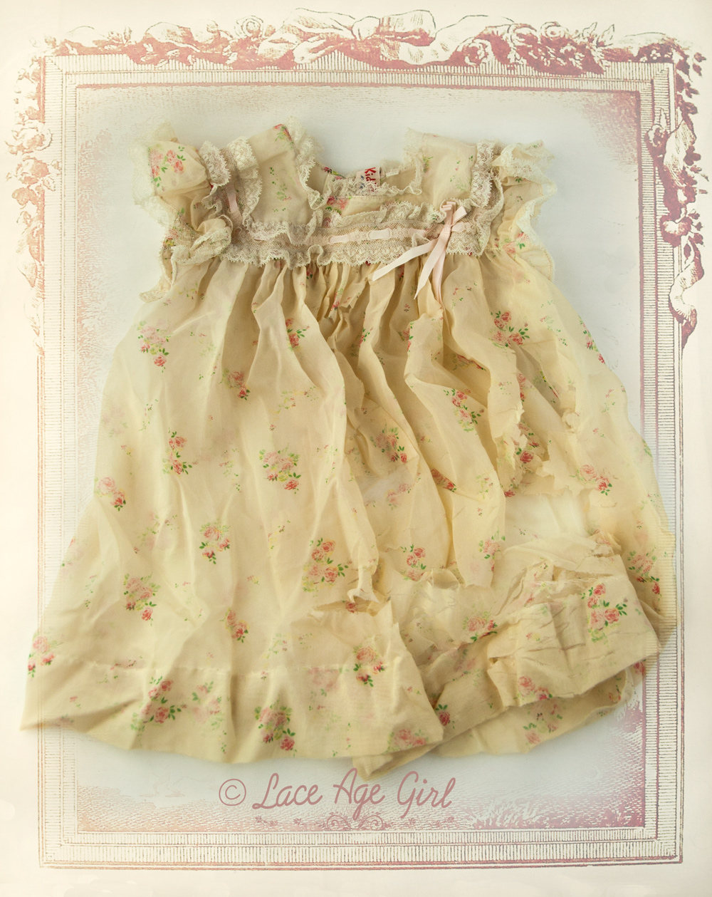 Lace Age Girl Baby Dress Stand