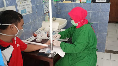 Jelang Pemilu, PTPS se-Kecamatan Pituruh Ikuti Rapid Test