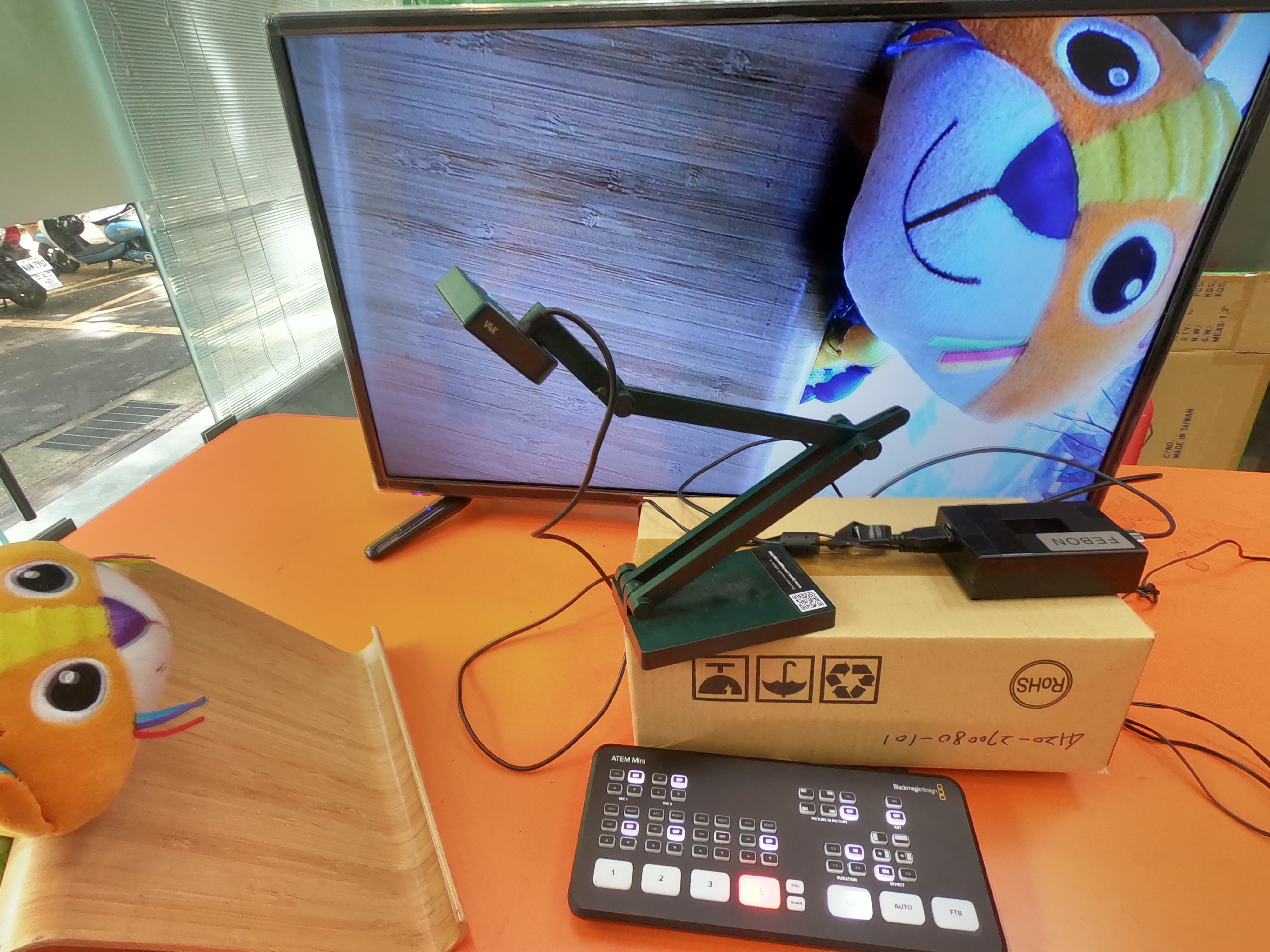 FEBON HOW to Turn USB webcam to HDMI (TV out)