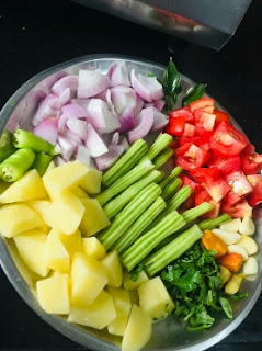 shajan-fali-aloo-ki-sabzi-with-onion-garlic-step-1 shajan-fali-aloo-ki-sabzi-with-onion-garlic-step-1