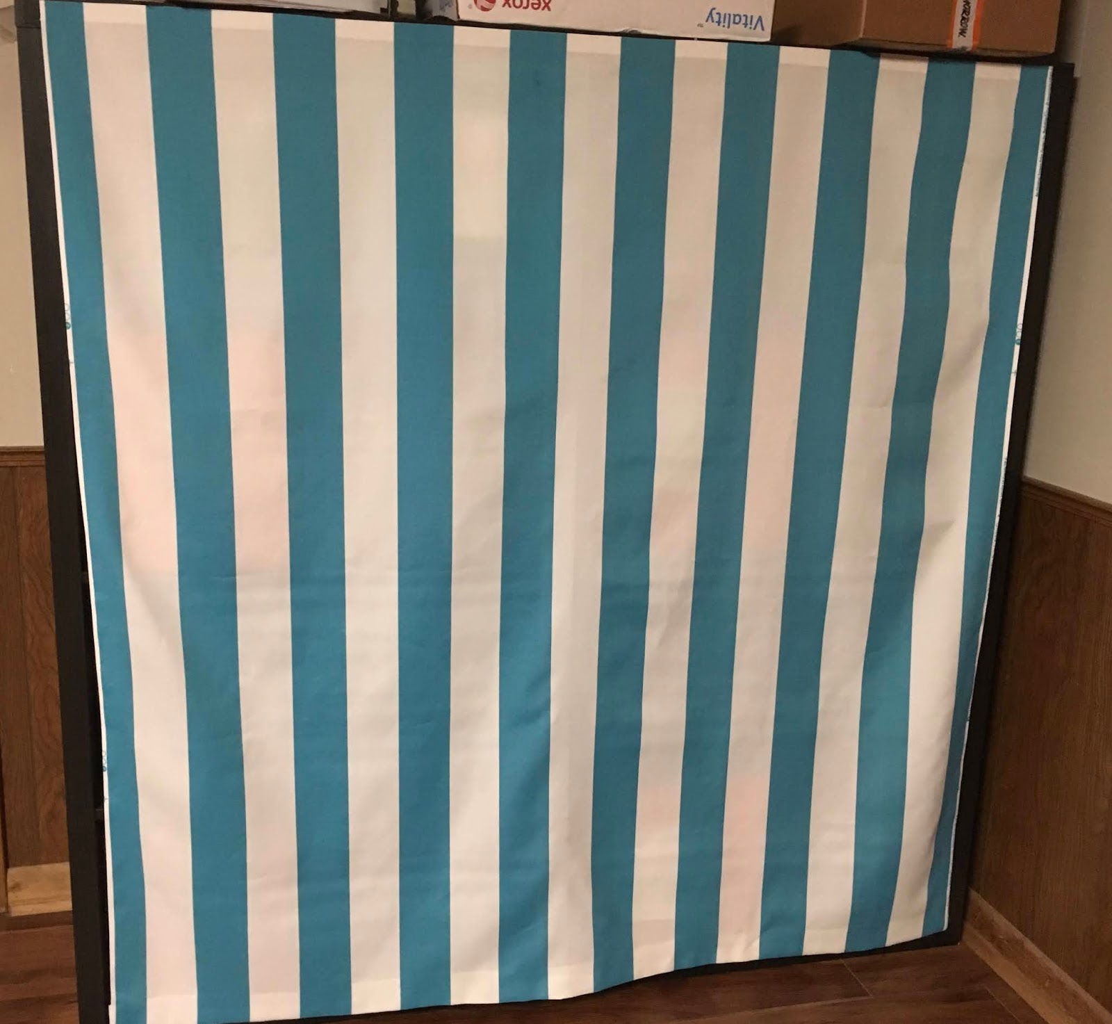 Ms. Nancy's Nook DIY "NoSew" Curtain