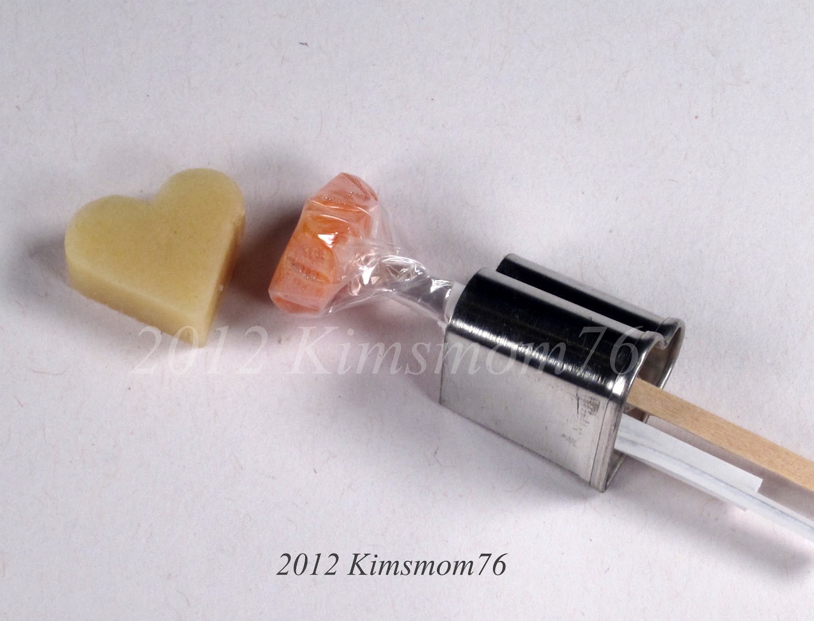 Kimsmom76 Easy Cookie Cutter Plunger for Mini Cutters Tutorial