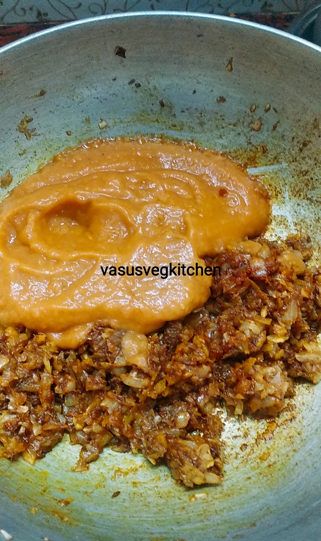 Vasusvegkitchen Onion and Tomato curry base How to make basic onion and tomato gravy for curries