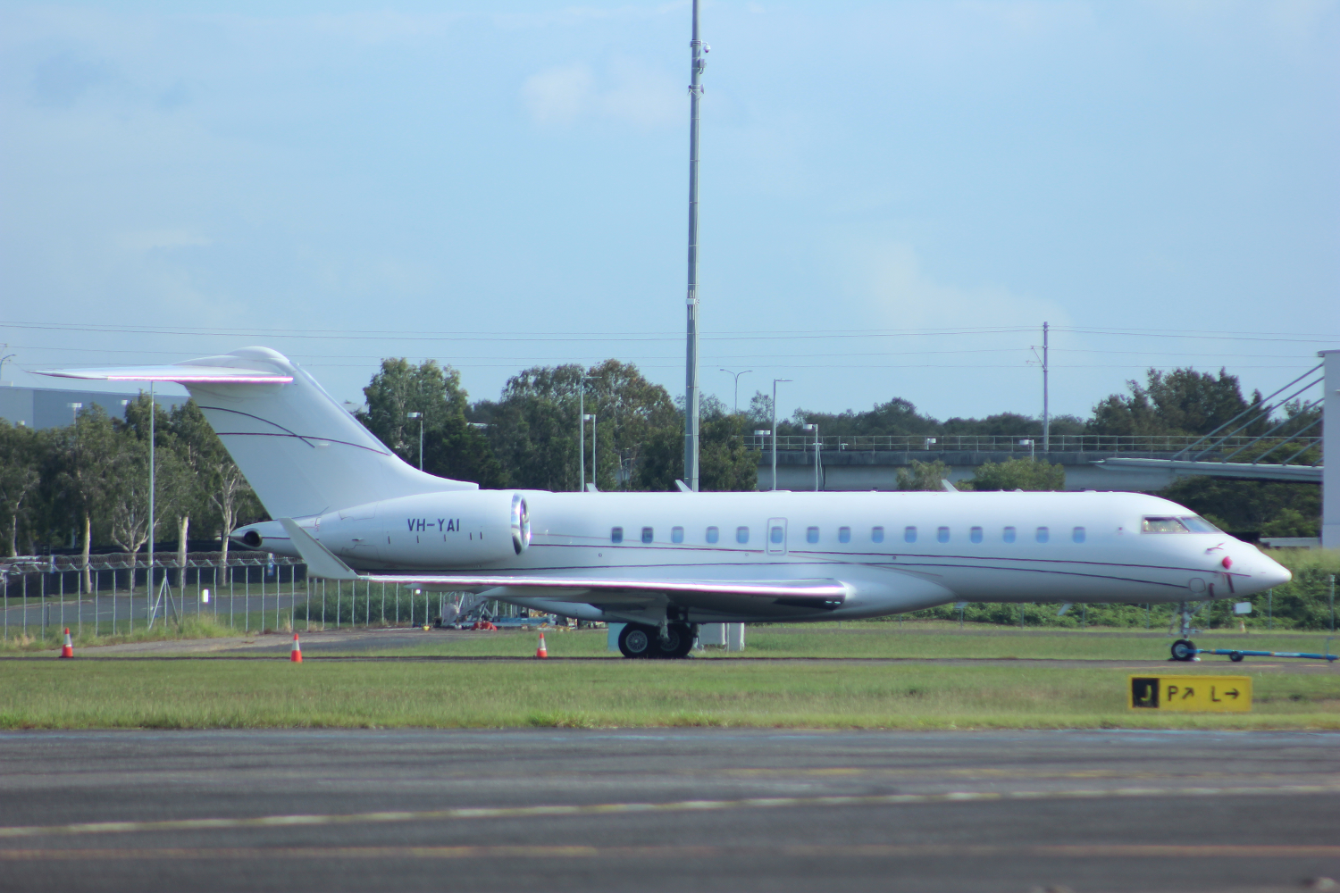 Central Queensland Plane Spotting Execujet Australia Bombardier BD7001A10 Global 6000 Bizjet