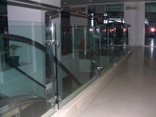 railing tangga kaca stainless steel