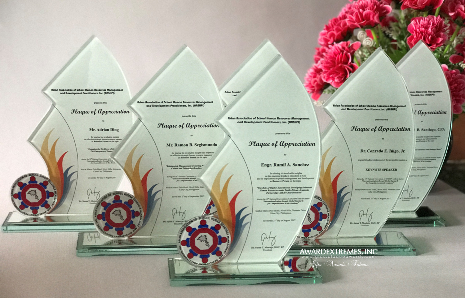 Glass Plaque Awards by Awardextremes, Inc. in the Philippines