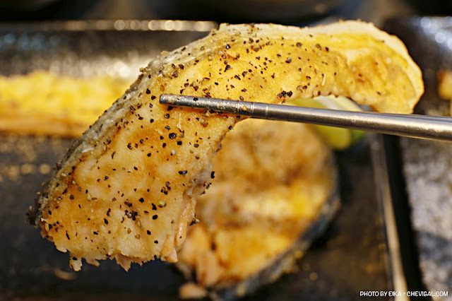 御饌鐵板燒，台中實力派鐵板燒推薦，份量實在，招牌雞腿排與鮮蚵鮮甜又啾西！