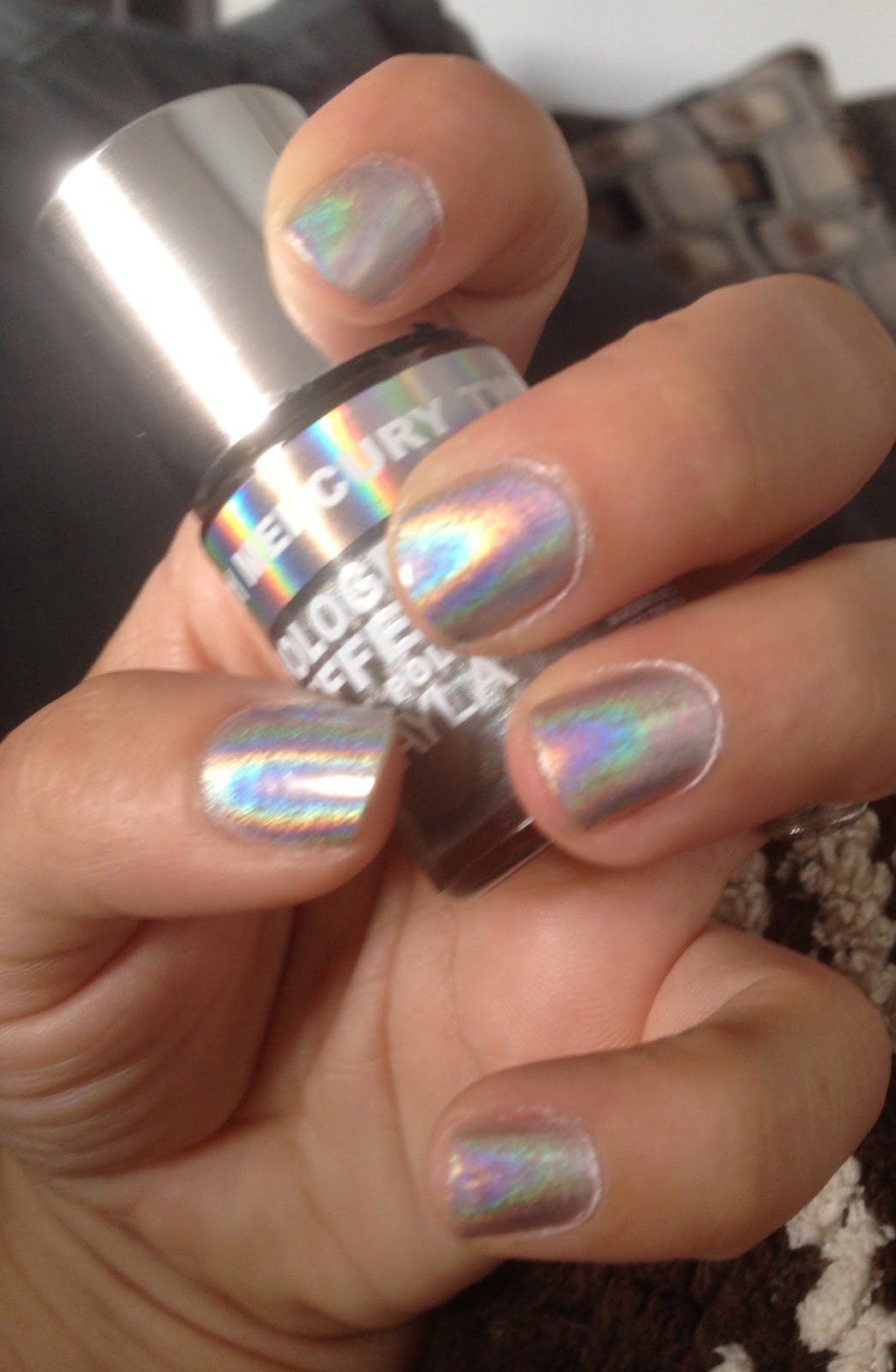 Nail Cher ing Layla Hologram Effect