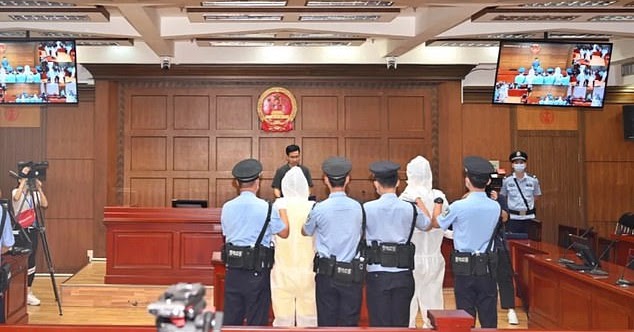 China 2 Drug Dealers Are Executed As 4 Other Traffickers Are Put On Death Row During An Open Trial In China