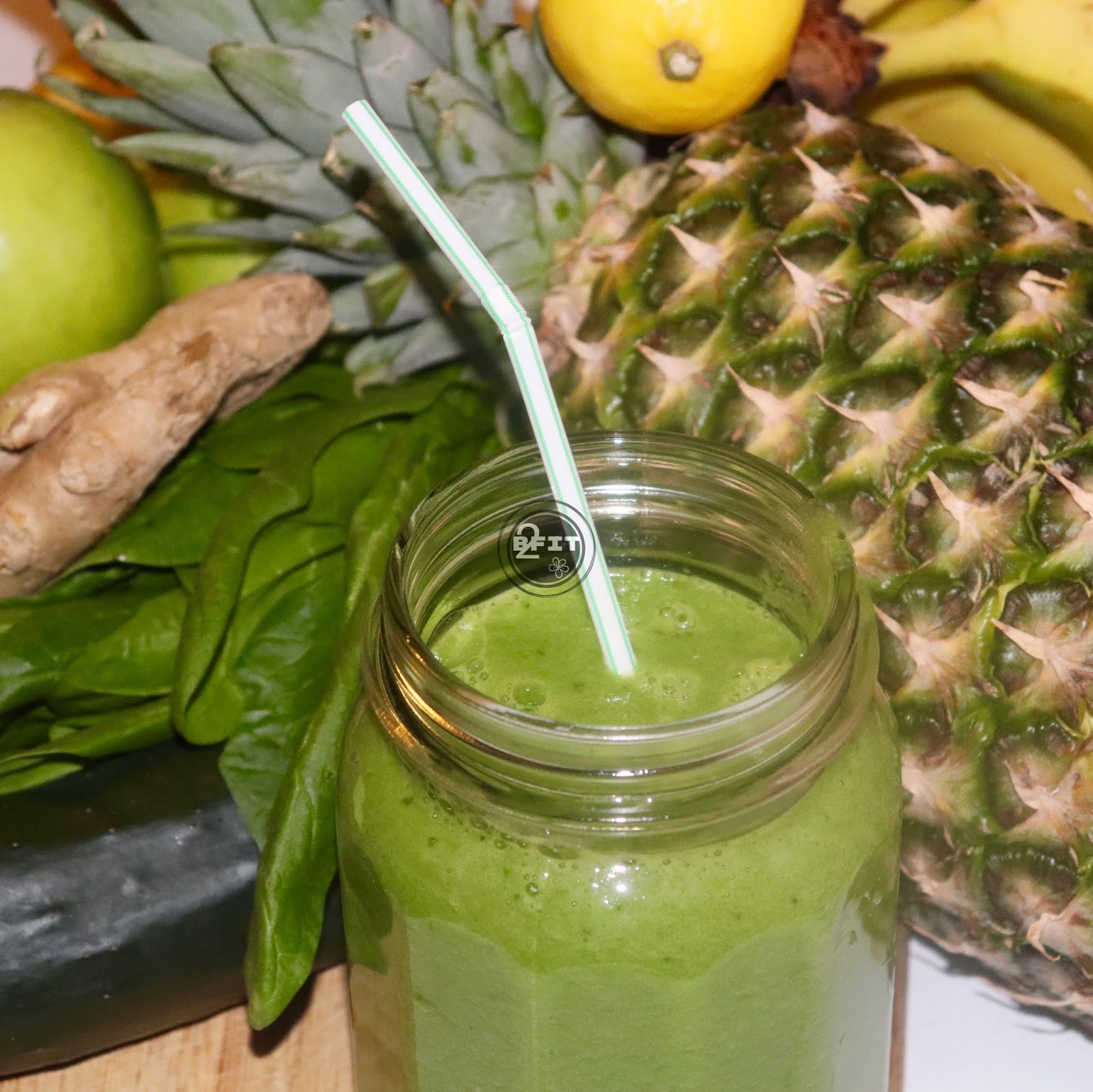 5 Proven Benefits of Drinking Your Greens