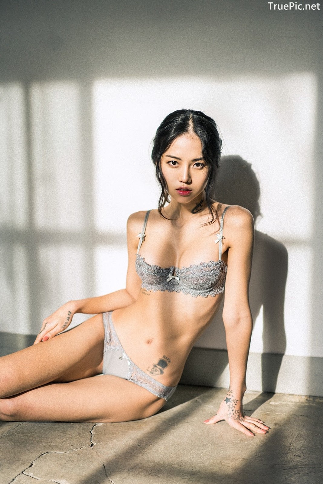 Image-Korean-Fashion-Model–Baek-Ye-Jin–Sexy-Lingerie-Collection-2-TruePic.net- Picture-34