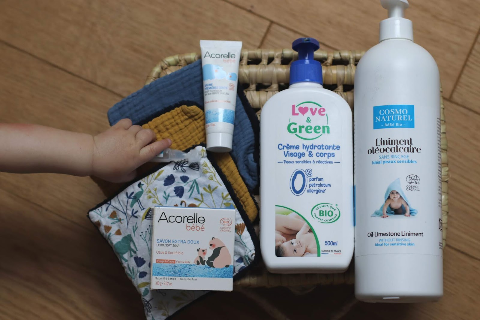 Trousse de toilette bébé : quels produits acheter ou non ?