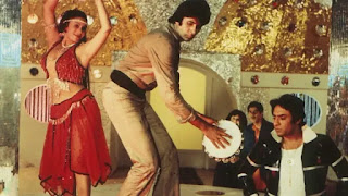 amitabh bachchan amitabh bachchan in song 'apni to jaise taise' from film 'laawaris'