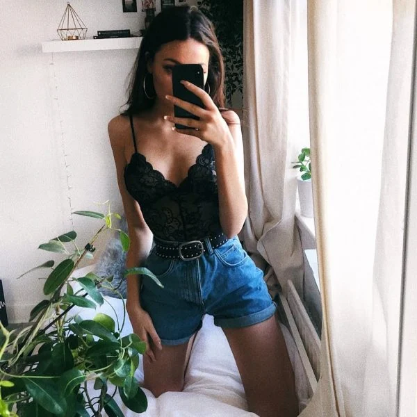 THE MOST ATTRACTIVE OUTFITS OF THE YEAR ACCORDING TO INSTAGRAM