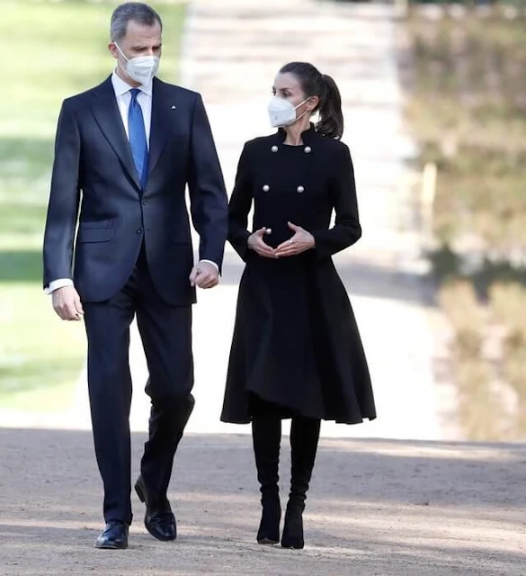 Queen Letizia wore a double breasted wool blend coat from Carolina Herrera. Isabel Diaz Ayuso