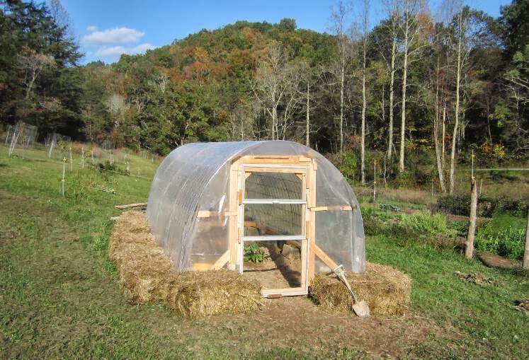 Simply Resourceful: A Large, Cheap and Easy Greenhouse For Under $300