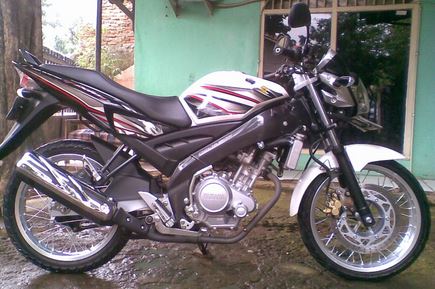 Persiapan dan 11 Contoh Modifikasi Vixion Old Jari Jari Terbaik