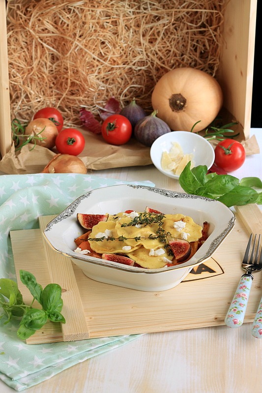 Girasoli mit Ziegenkäse und Thymianbutter auf Ofengemüse * - Sasibella