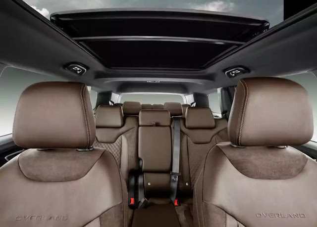 Jeep Commander interior Jeep Commander interior