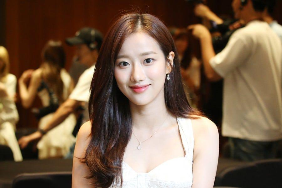APRIL’s Naeun’s Agency To Take Legal Action On School Bullying Rumors