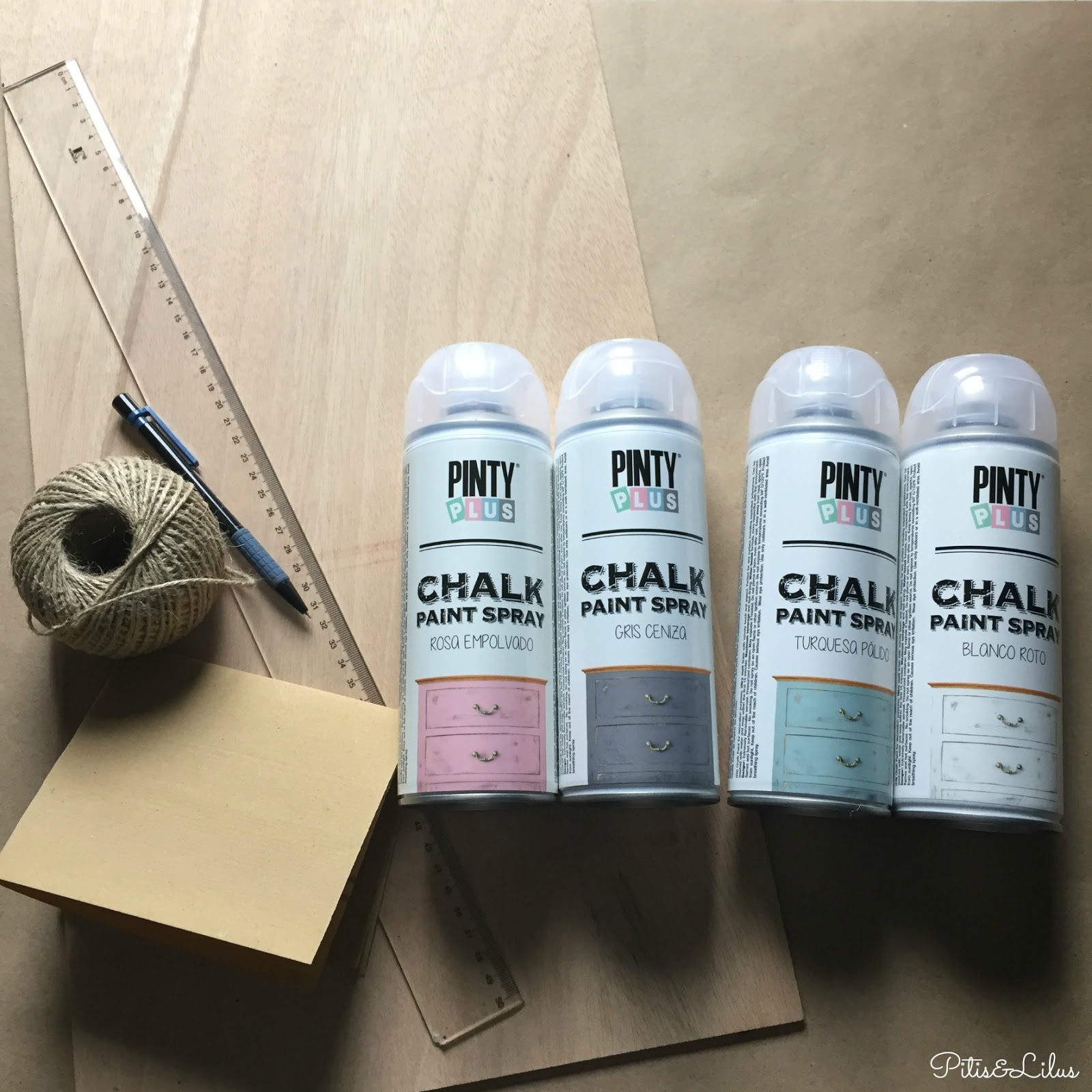 {DIY} UNA GUIRNALDA DE MADERA Y CHALK PAINT EN SPRAY HANDBOX
