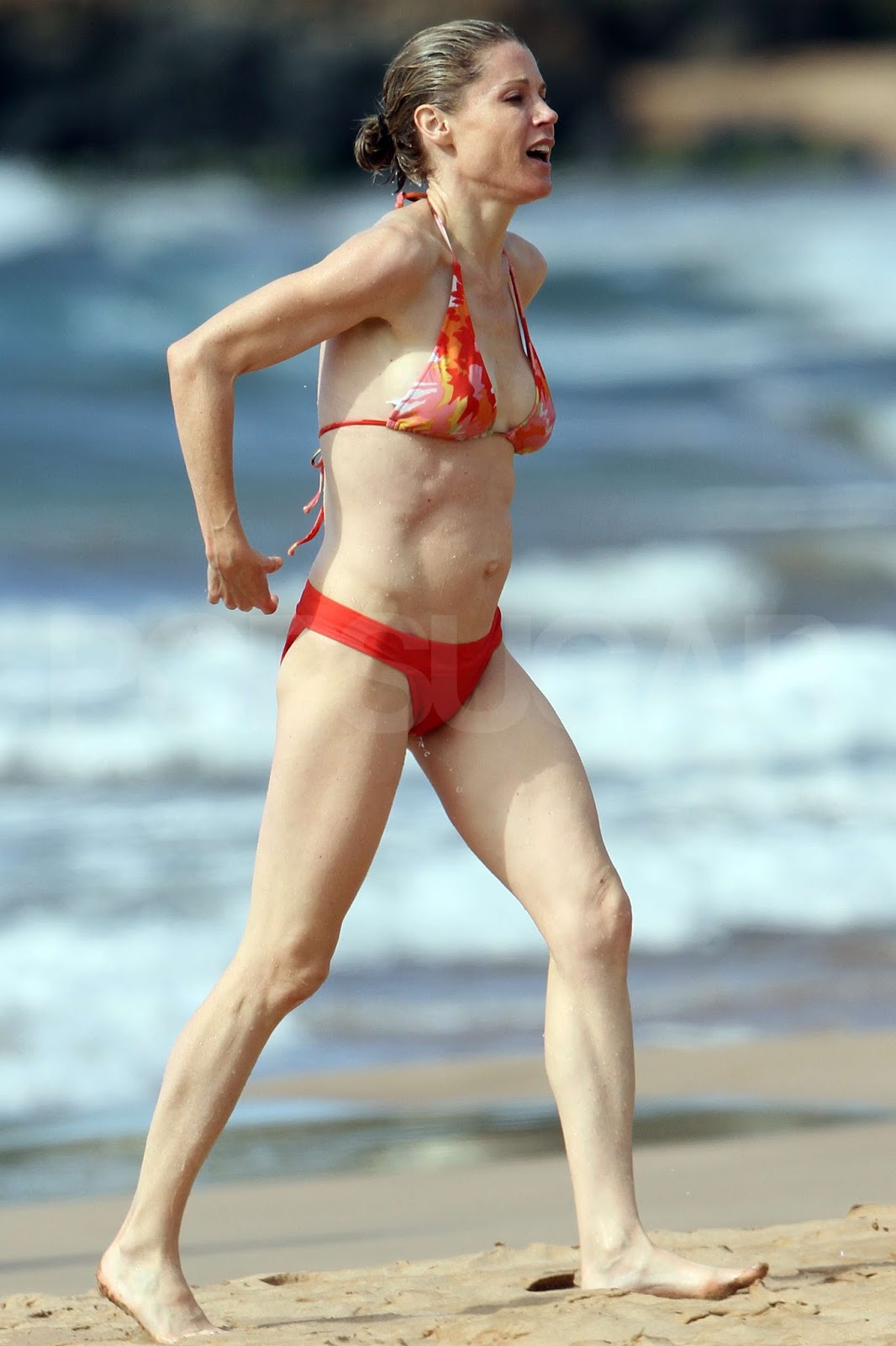 CelebsInBikinis: Enjoy these Julie Bowen Bikini Pics