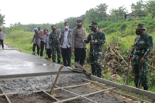 Dandim Sragen dan Kapolres Kompak tinjau TMMD di Jekani Mondokan Dandim Sragen dan Kapolres Kompak tinjau TMMD di Jekani Mondokan