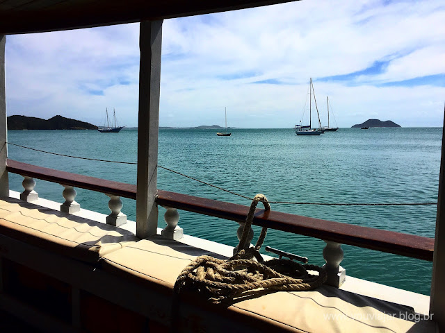 Búzios vista de um barco na Praia da Armação Búzios vista de um barco na Praia da Armação